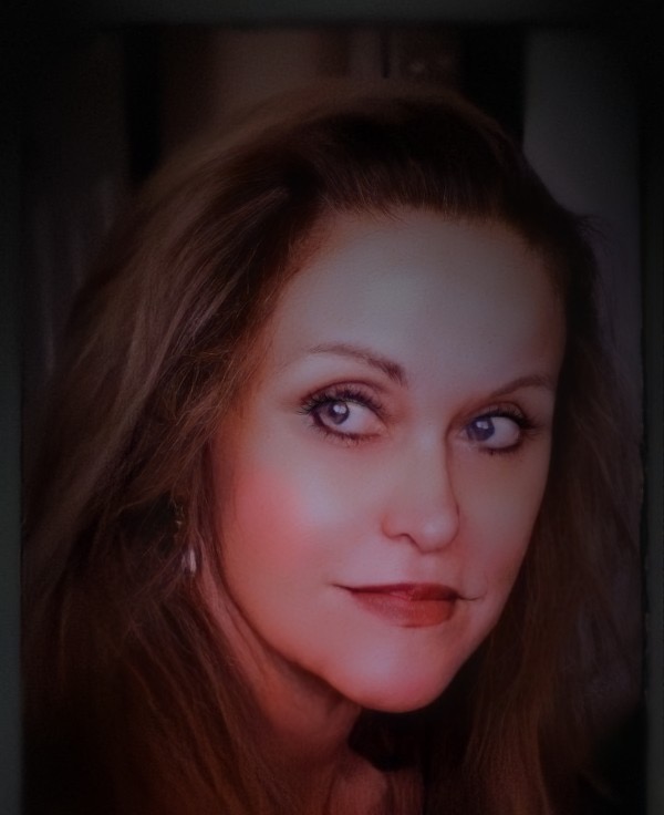 Sally Saylor De Smet